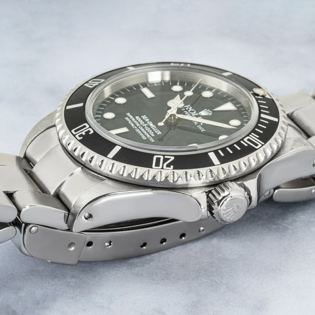 Rolex Sea-Dweller 16600 Image 2